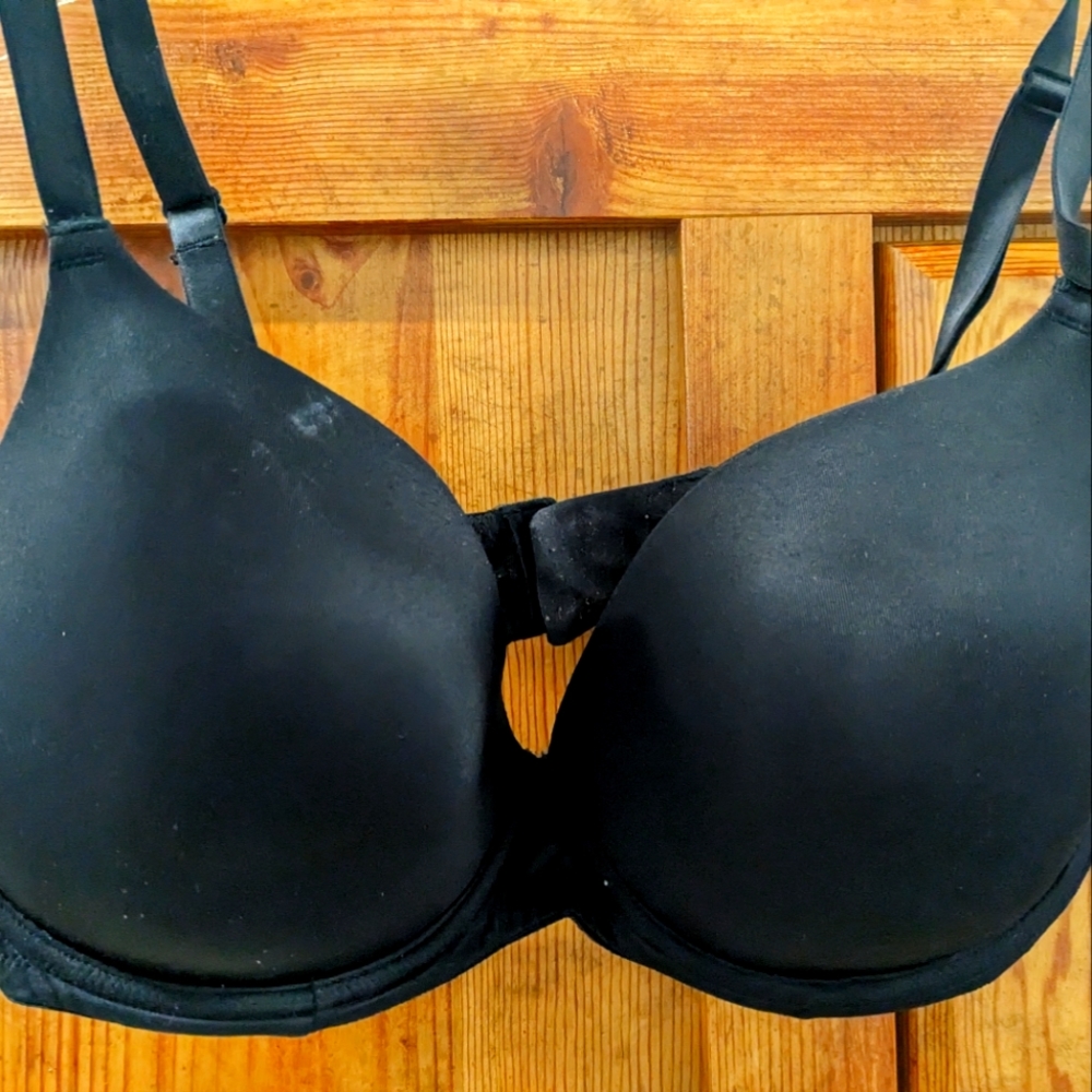 VS PINK Black everyday bra 36DD